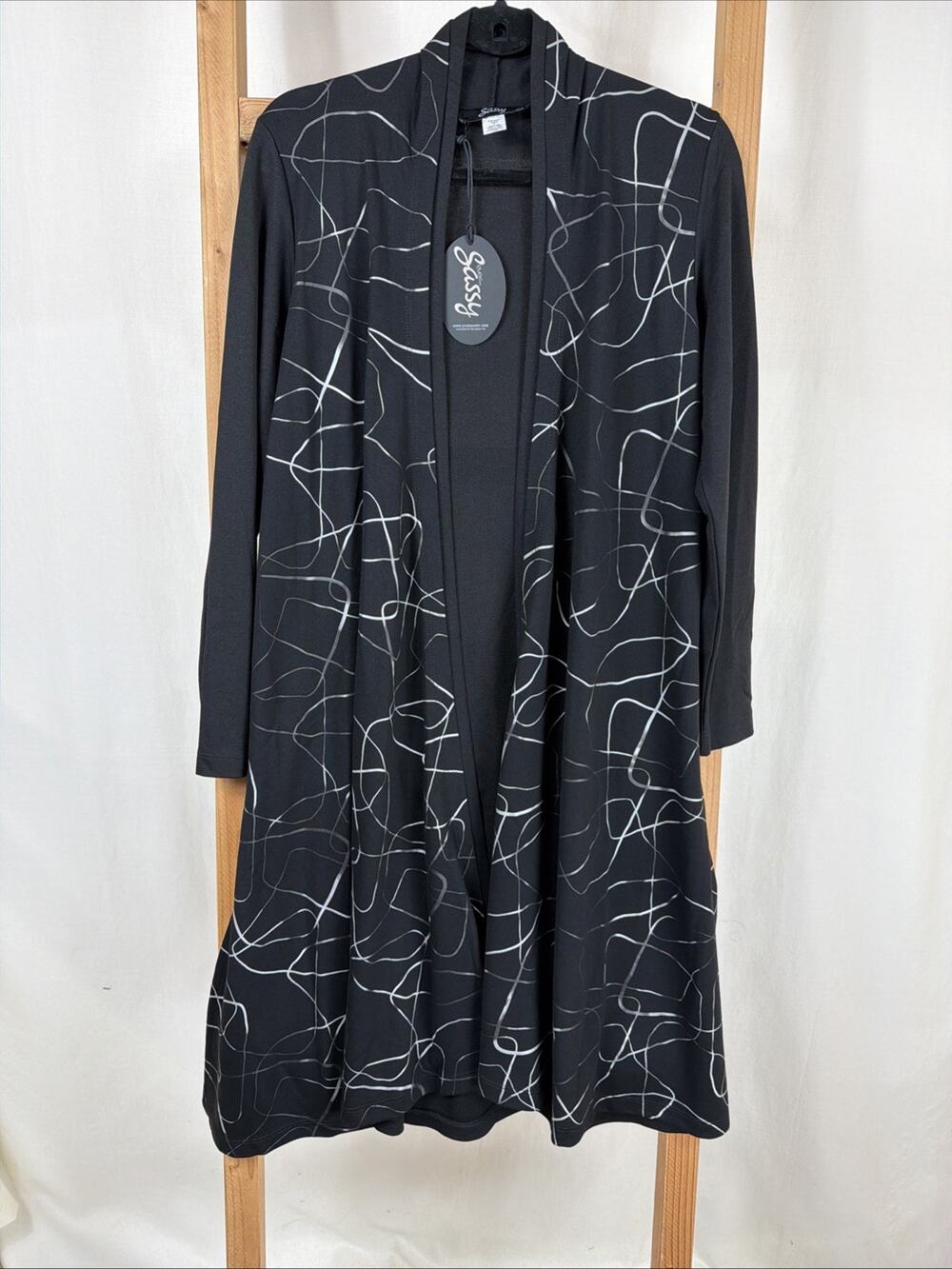 NWT Ever Sassy Black Patterned Long Sleeve Long Cardigan Jacke #1155 Size SMALL